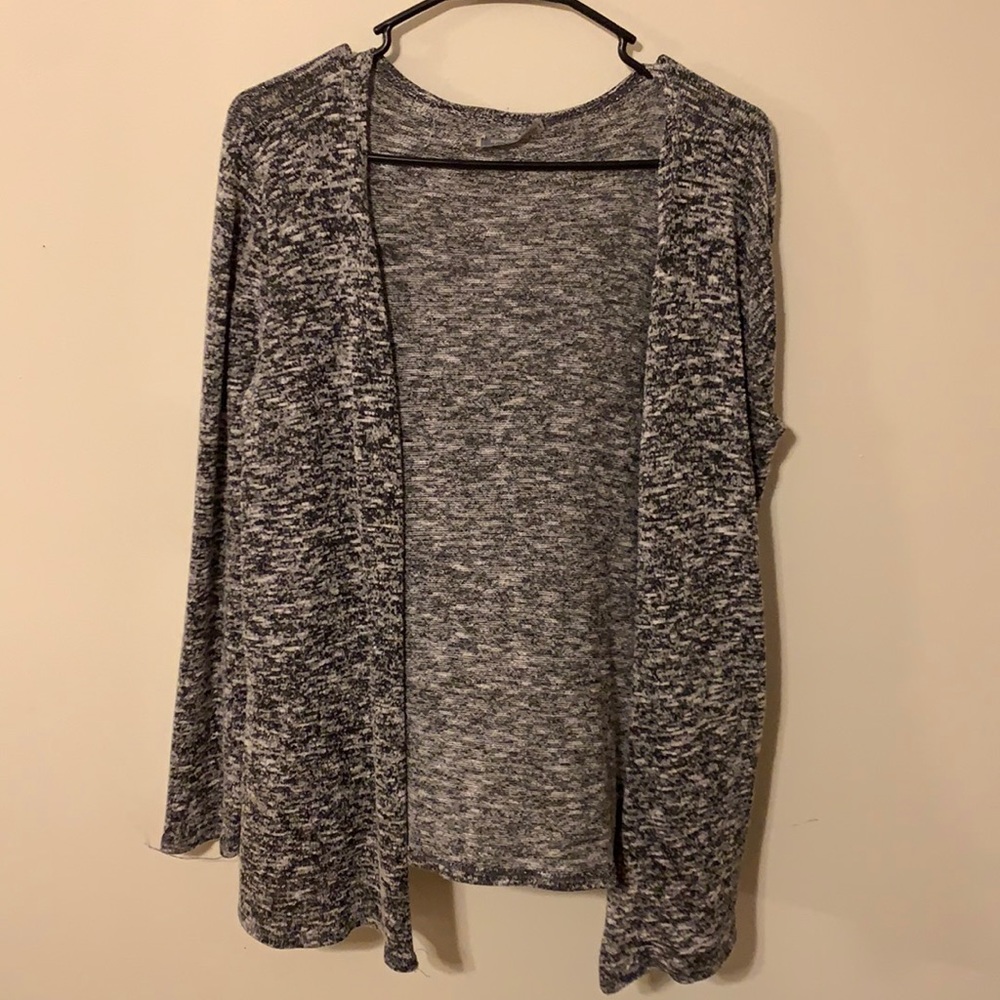 grey and black sweater !!